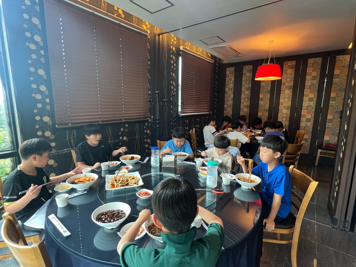 여름방학 점심 - 야래향 방문